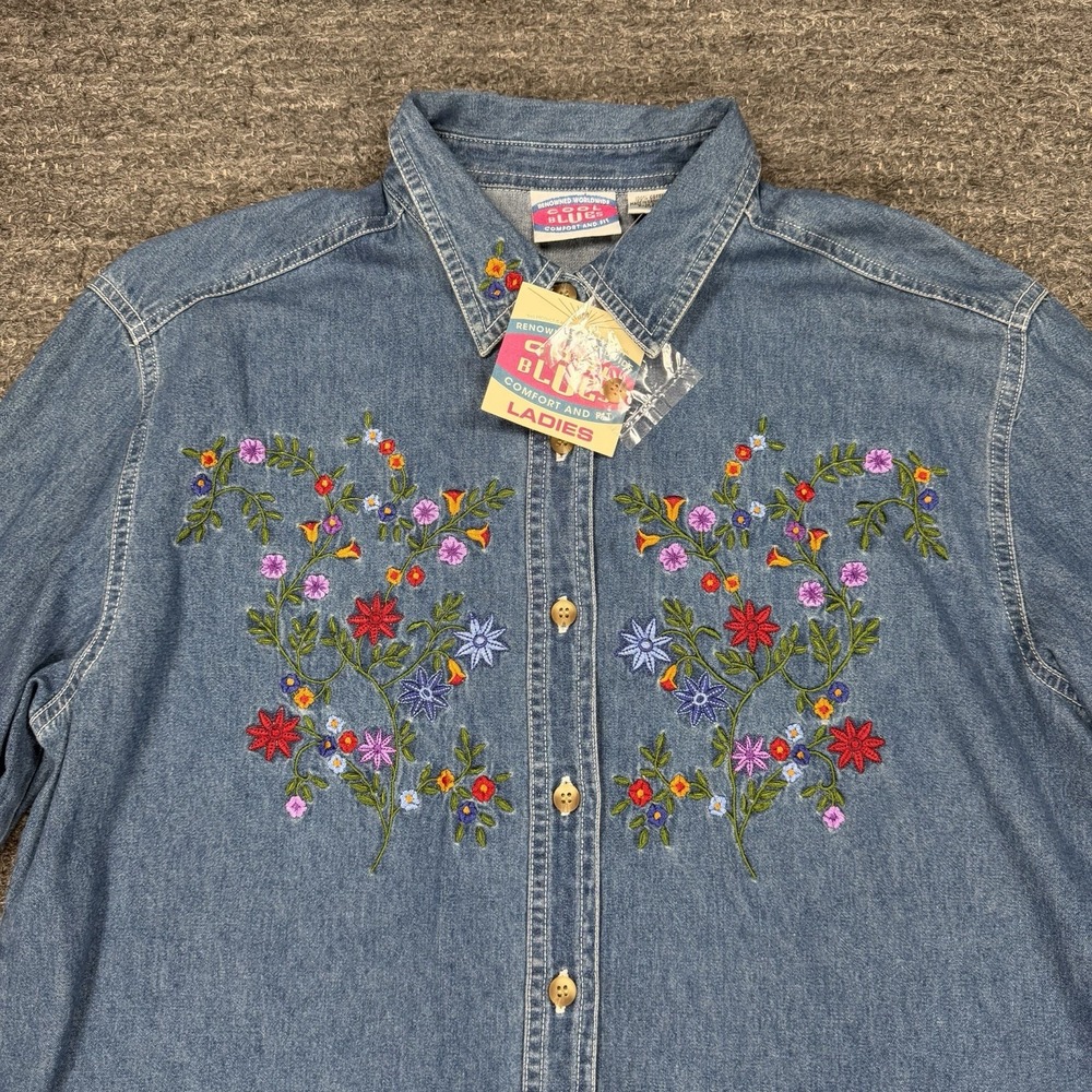 Vintage Cool Blue Denim Shirt Women Medium Floral Embroidered Cowgirl Country